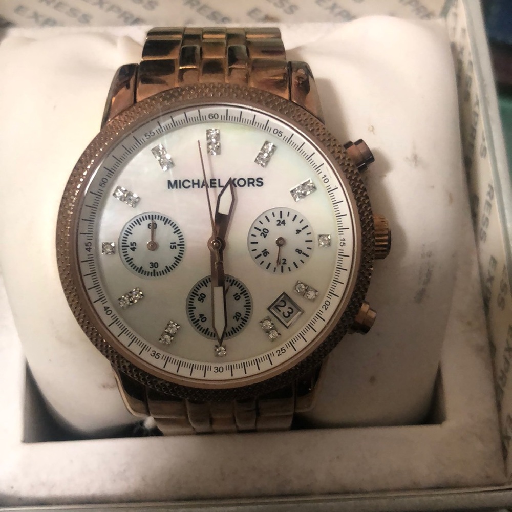 MK watch